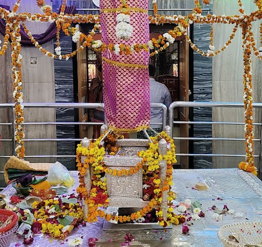 Alopi Devi Temple prayagraj