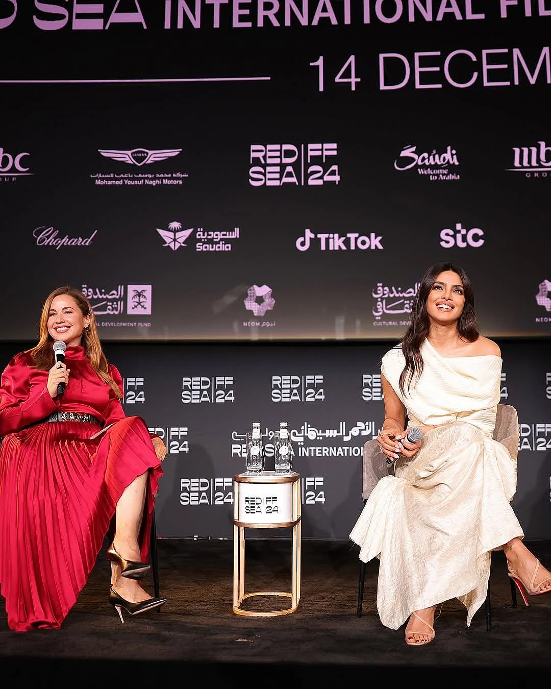 priyankachopra17340103633521456622259182558178537482