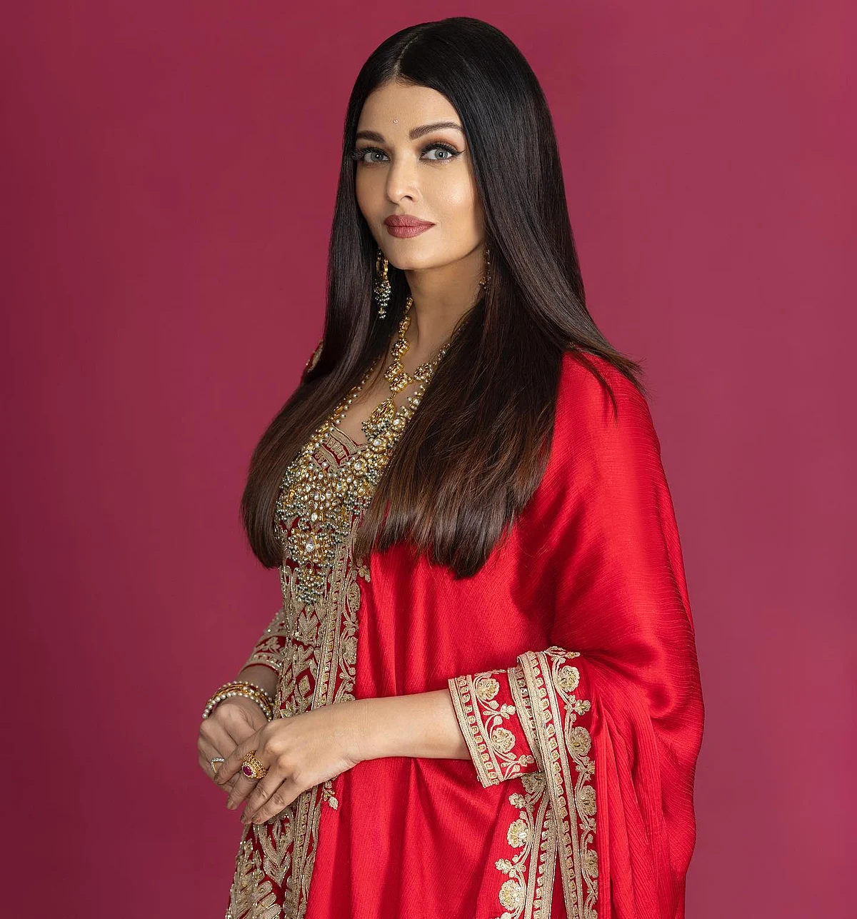 aishwaryaraibachchanarb166402662129343904436427419057721562272 6