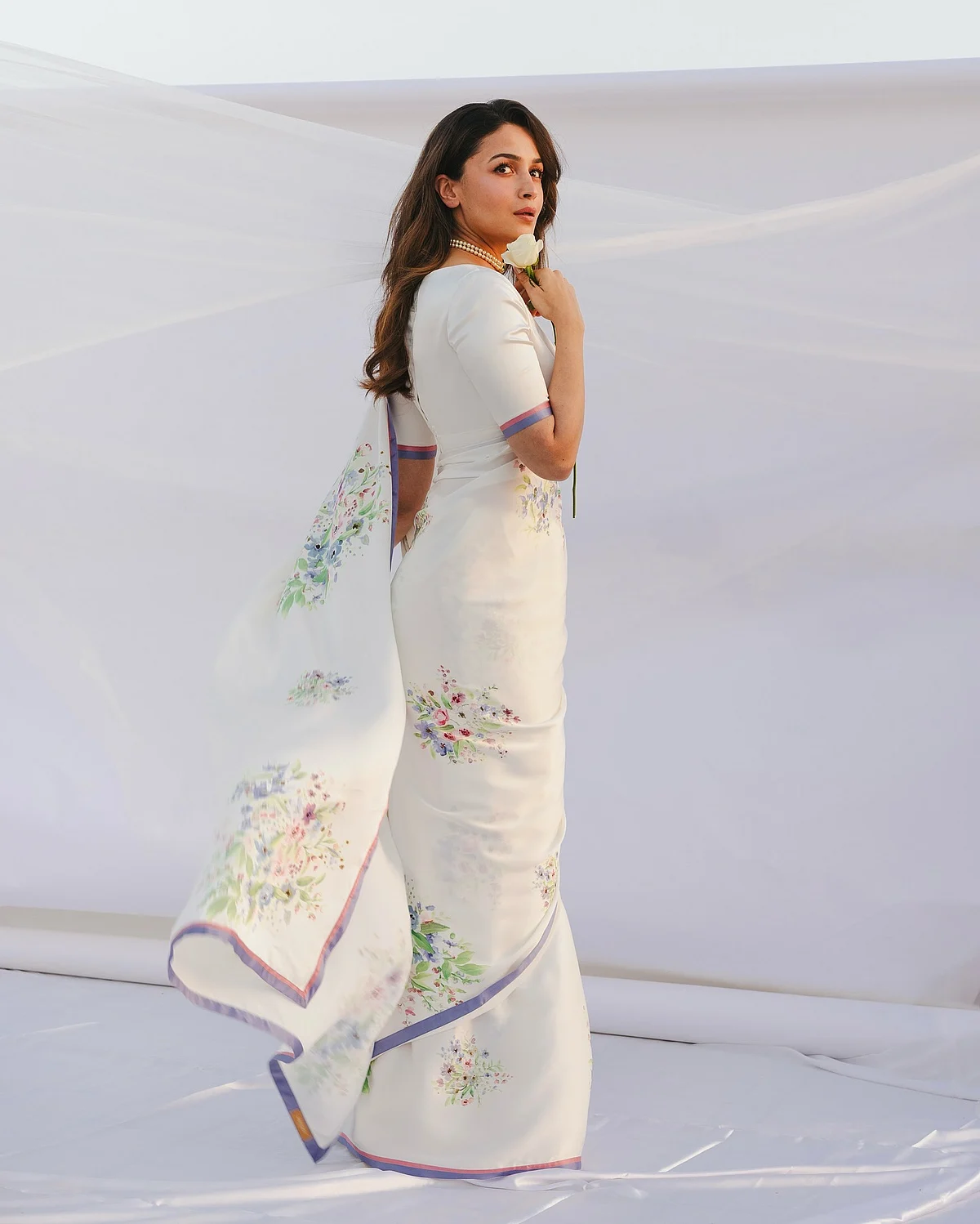 aliaabhatt17341138533522324759084620327259925762