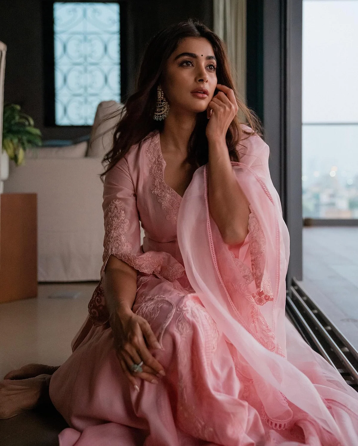 hegdepooja 1714053468 3354046047033497531 287472860
