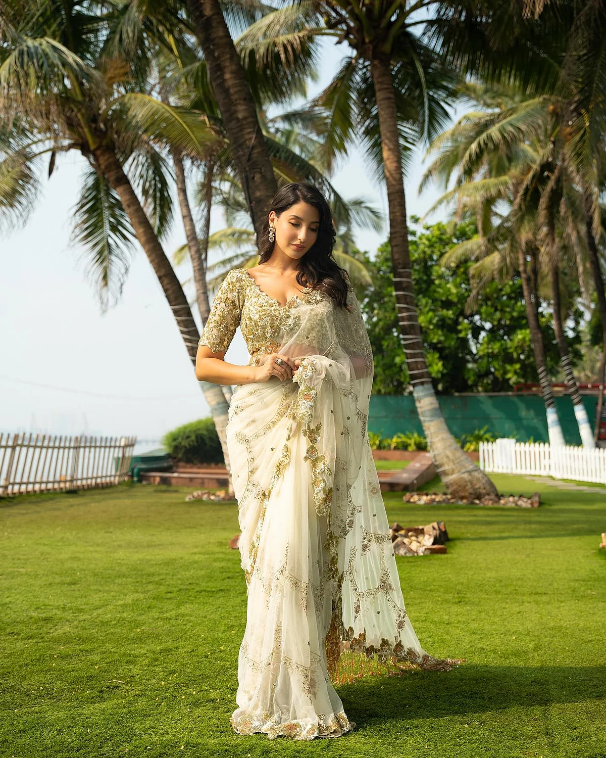 norafatehi17340617483521887664914222158528977978
