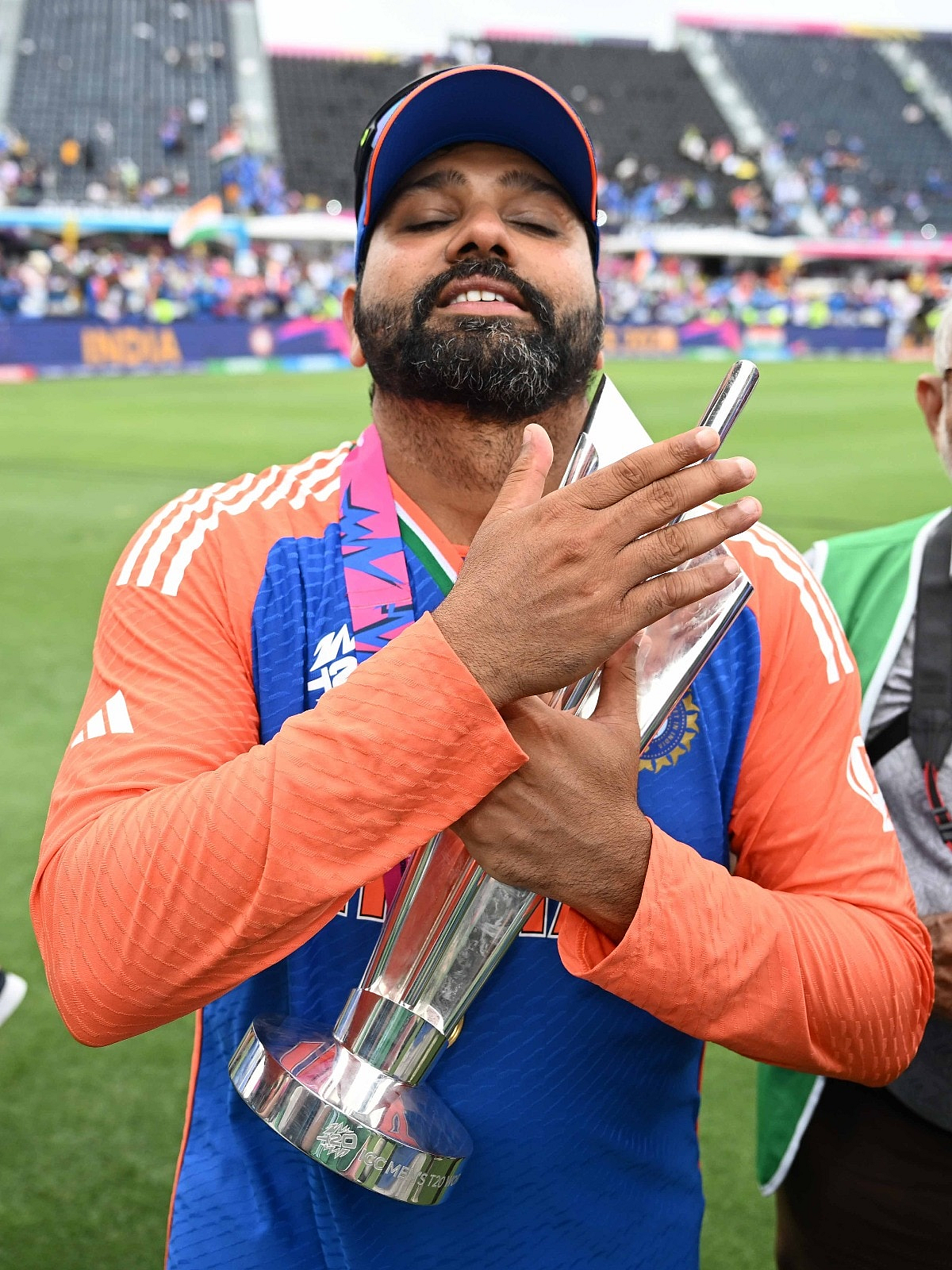 rohit sharma 011825404