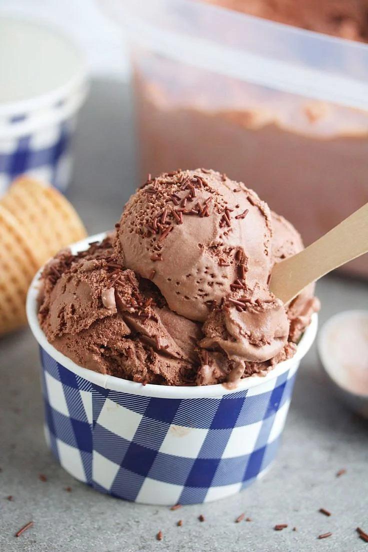 Simple Decadent Homemade Chocolate Ice Cream