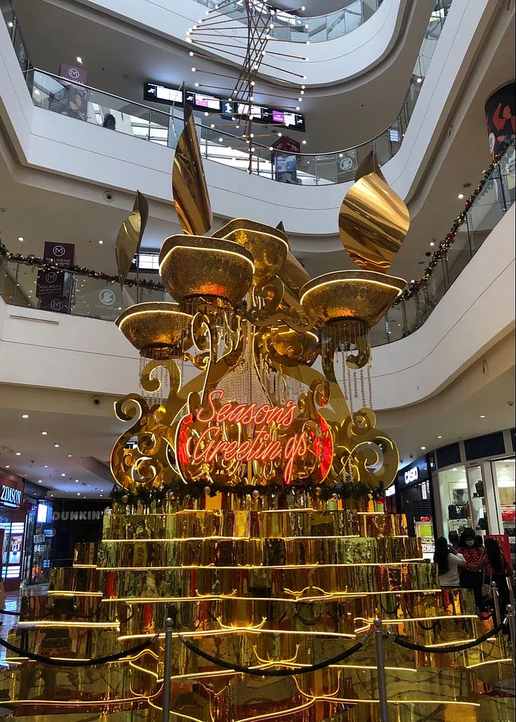 Mall Christmas Decorations