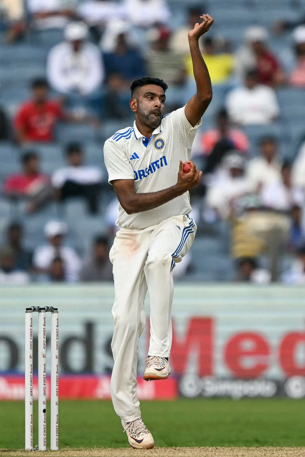 Ravichandran Ashwin bowls 2nd test match India vs New Zealand Puna 2024