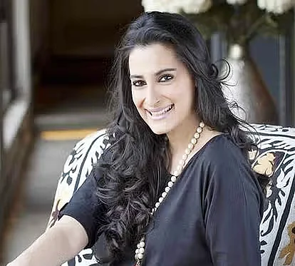 mana shetty1496314261