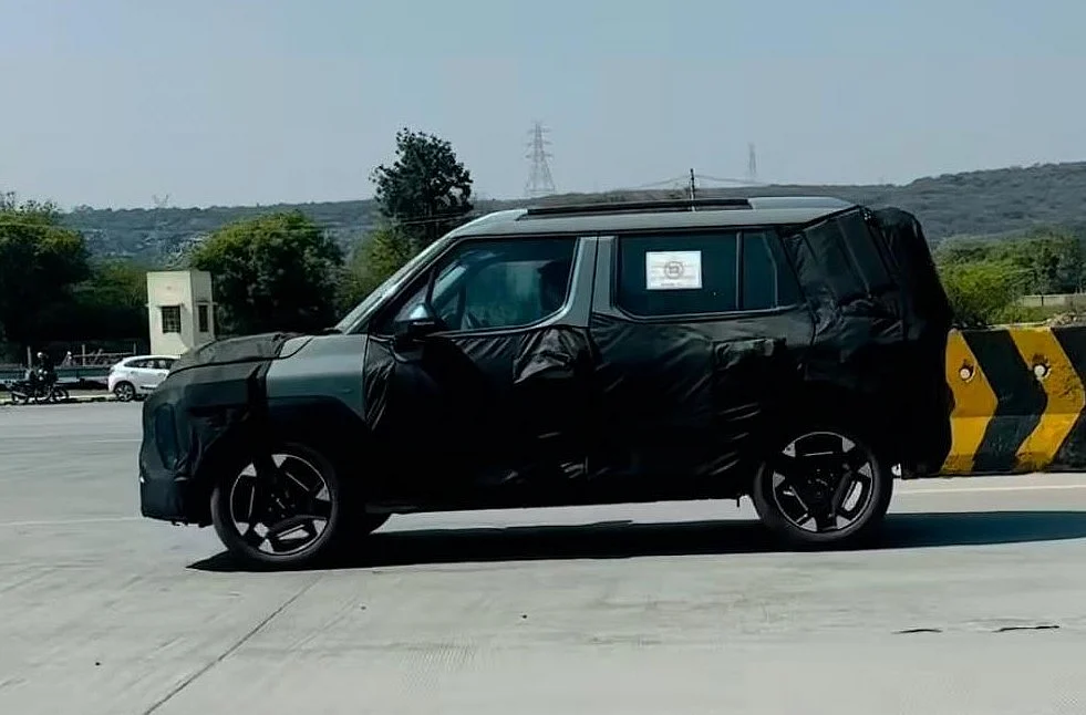 Kia Clavis