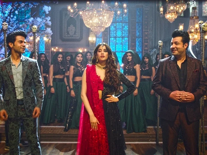 roohi review Janhvi Kapoor