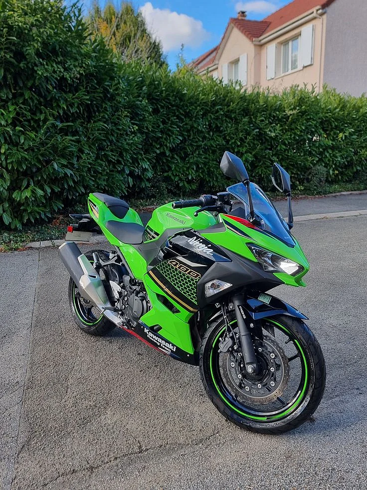 Kawasaki Ninja 400 vert A2