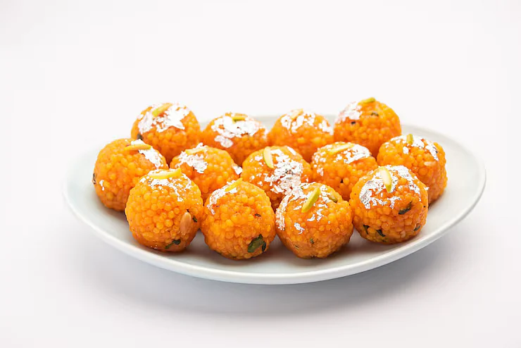 तो3