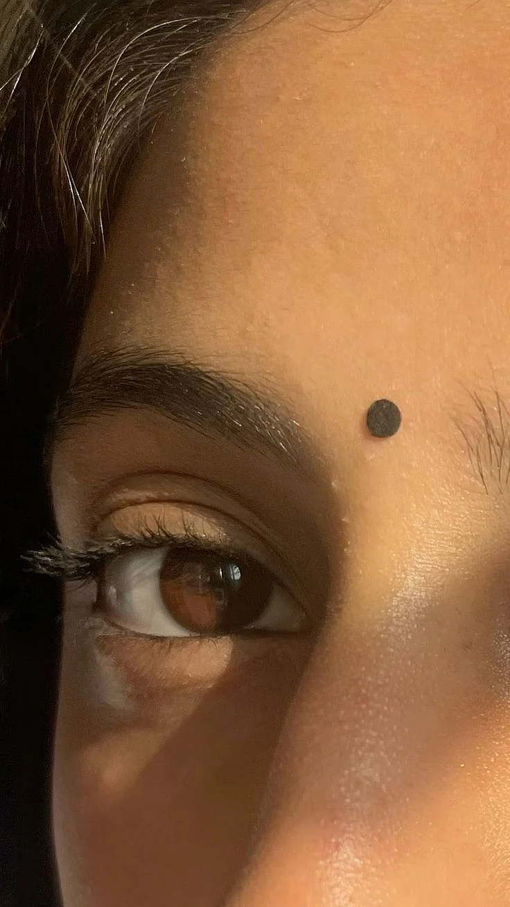 Kajal makes your eyes glow✨