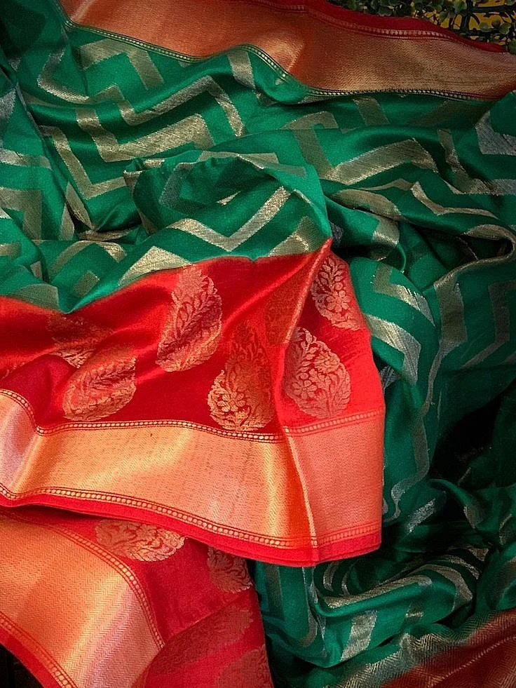MOONGA SILK Sarees