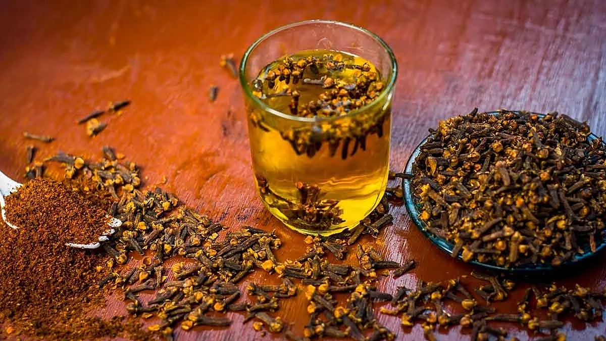 clove water