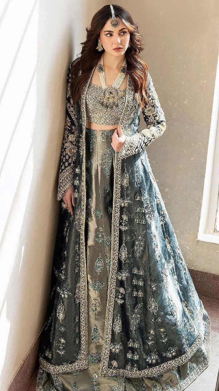 Hania Aamir 5