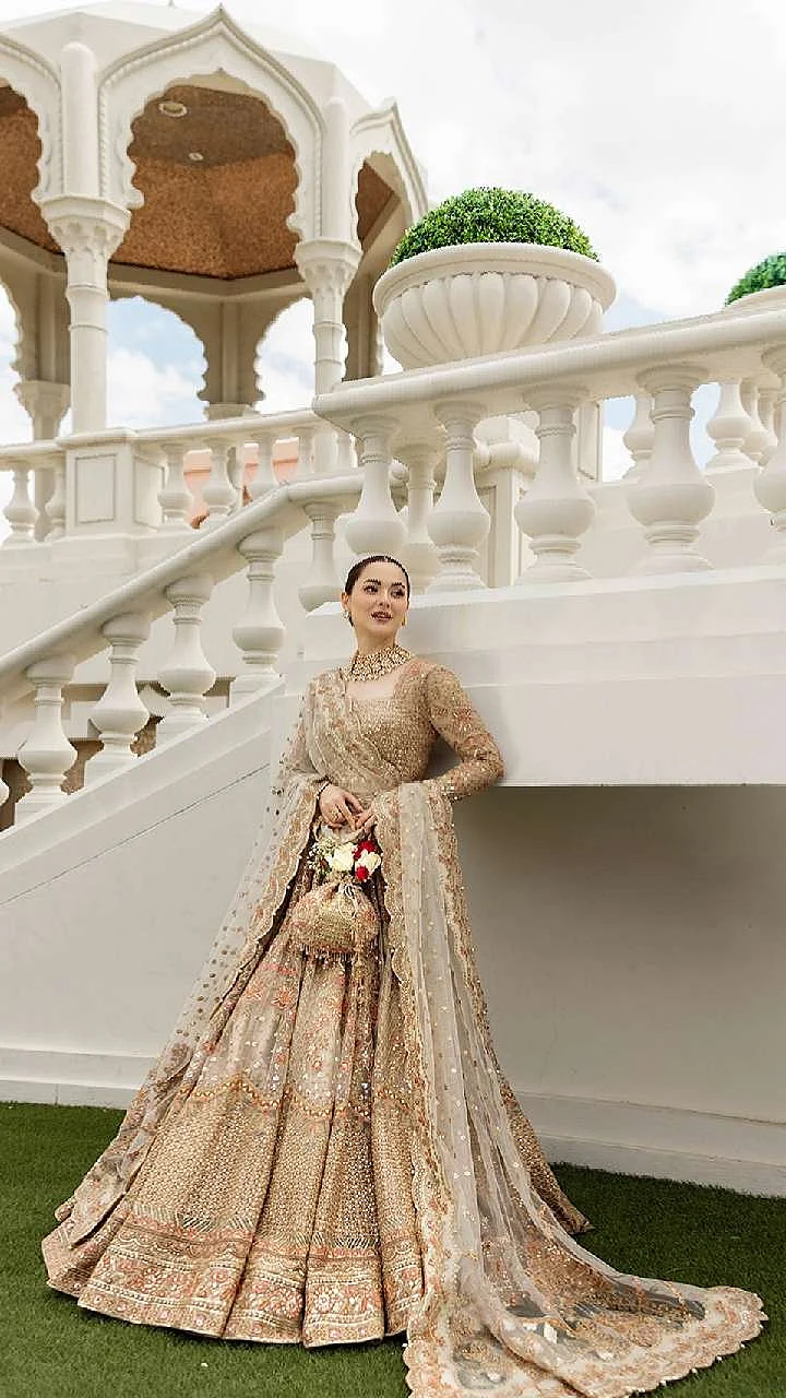 Hania Aamir 2