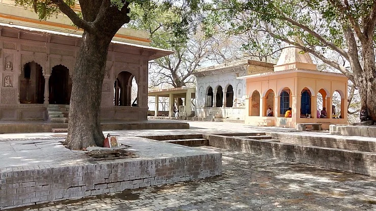 Nagvasuki Temple Prayagraj 9