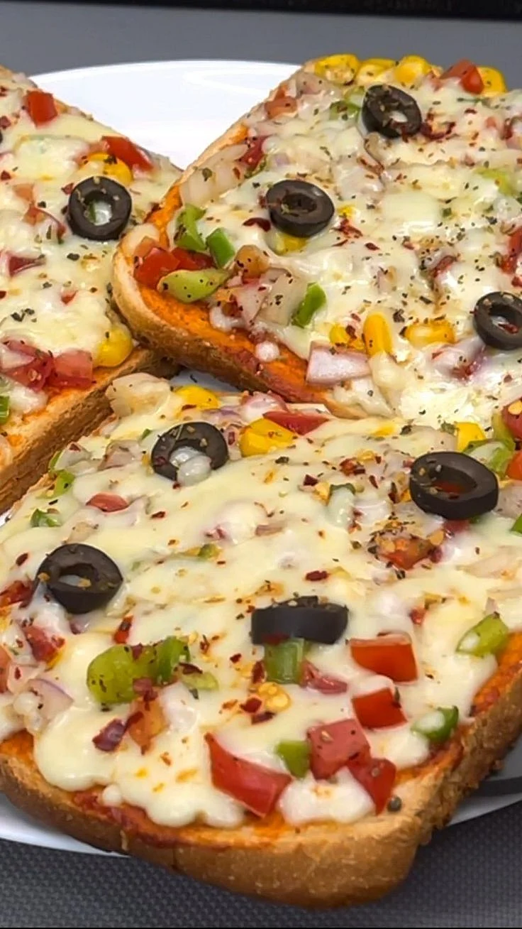 Bread Pizza