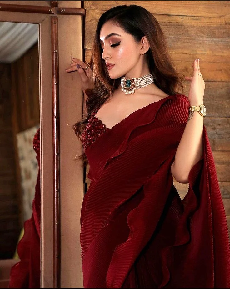 red velvet saree 8