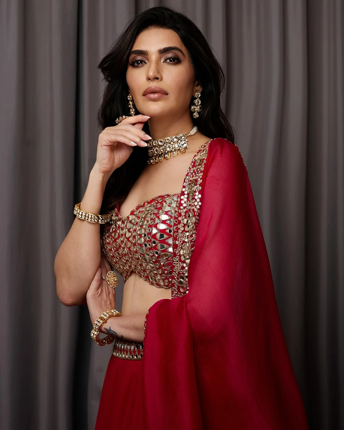 karishmaktanna173415331435226557795111327984754749