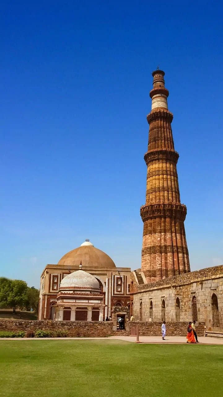 Qutub Minar 2