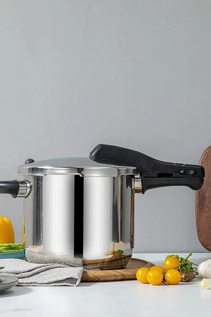 pressure cooker 4