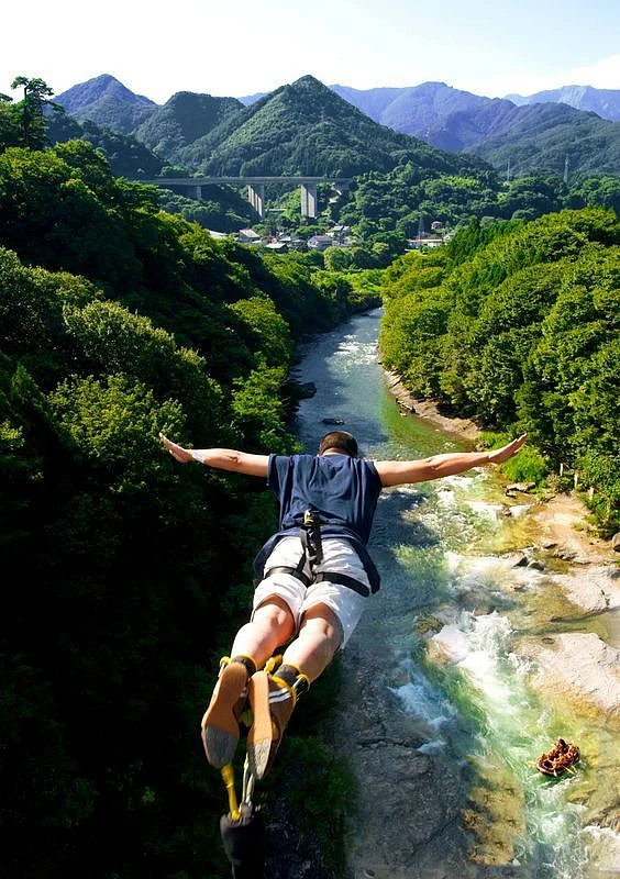 Bungee Jumping 8