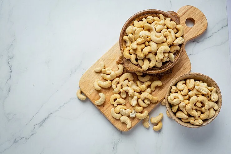 cashew 8