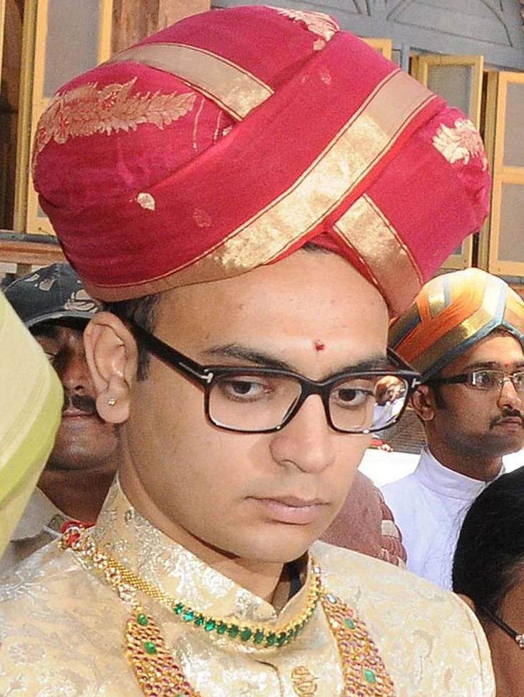 Mysore King Coronation on 28 May Everything You Need to Know About Maharaja Yaduveer Wadiyar