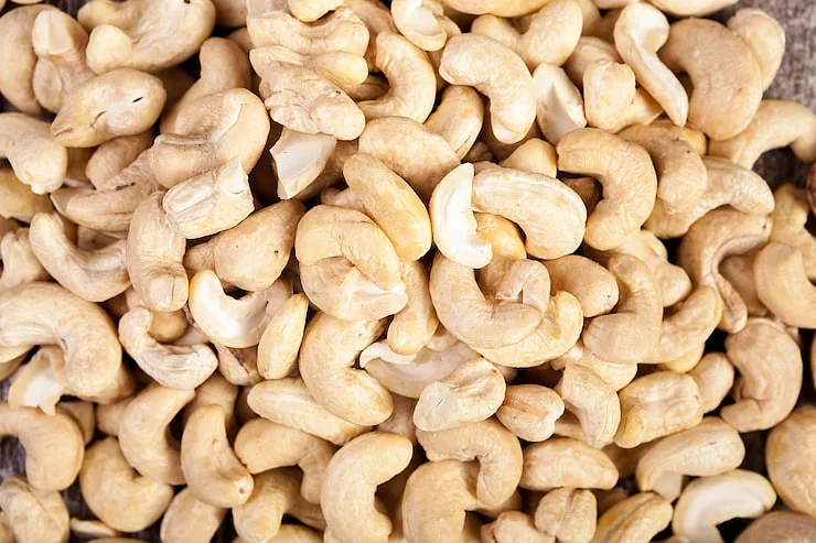 Cashews