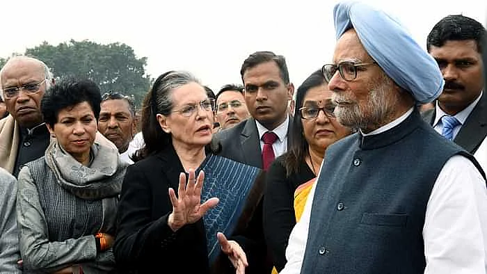 former pm manmohan singh passed away at age 92 in delhi aiims e2f8269aaeae38ee7baed6ae282ab690