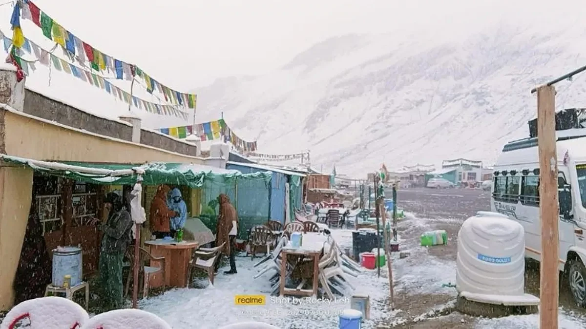 08122023 snowfallinmanali23599463