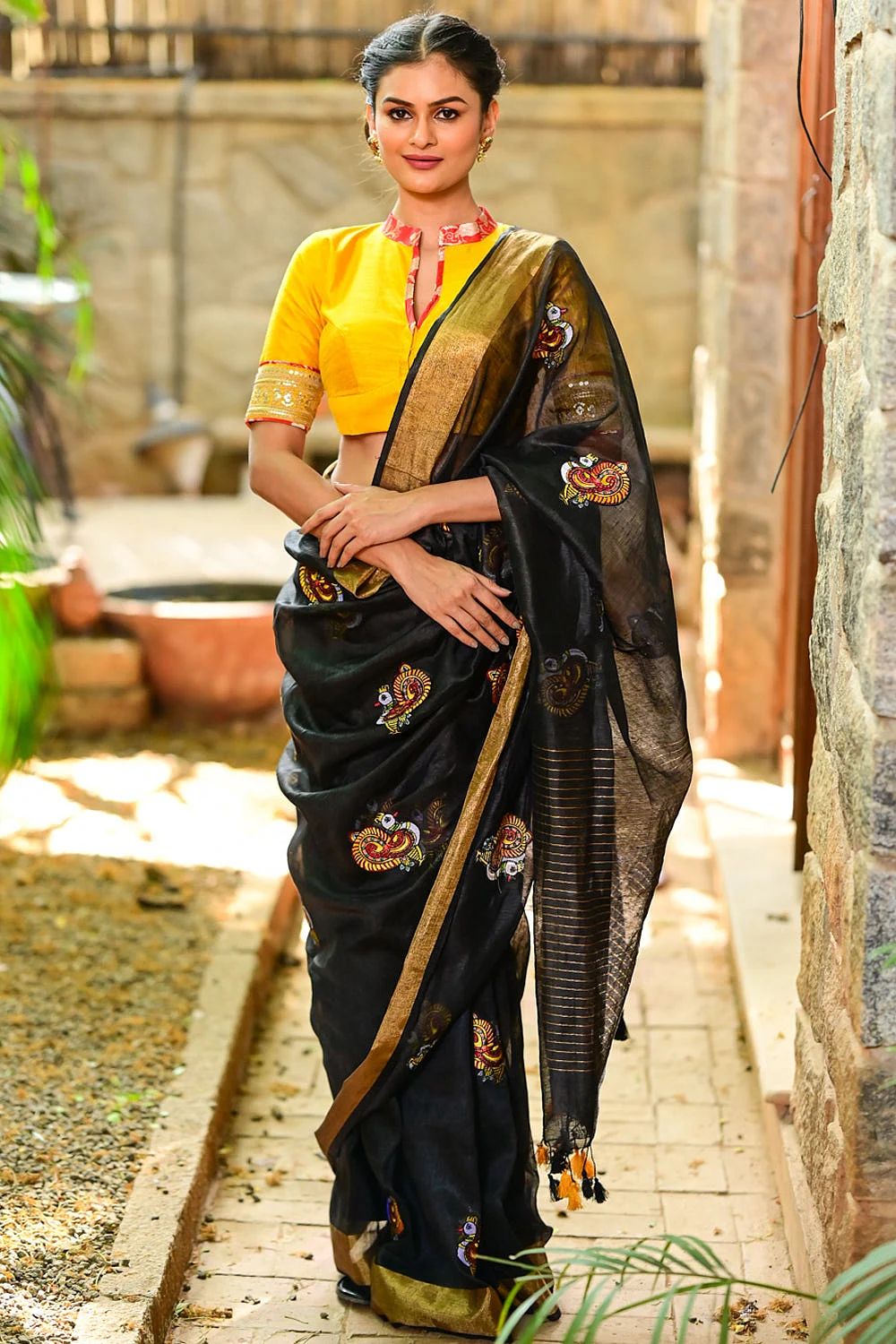 black saree 7