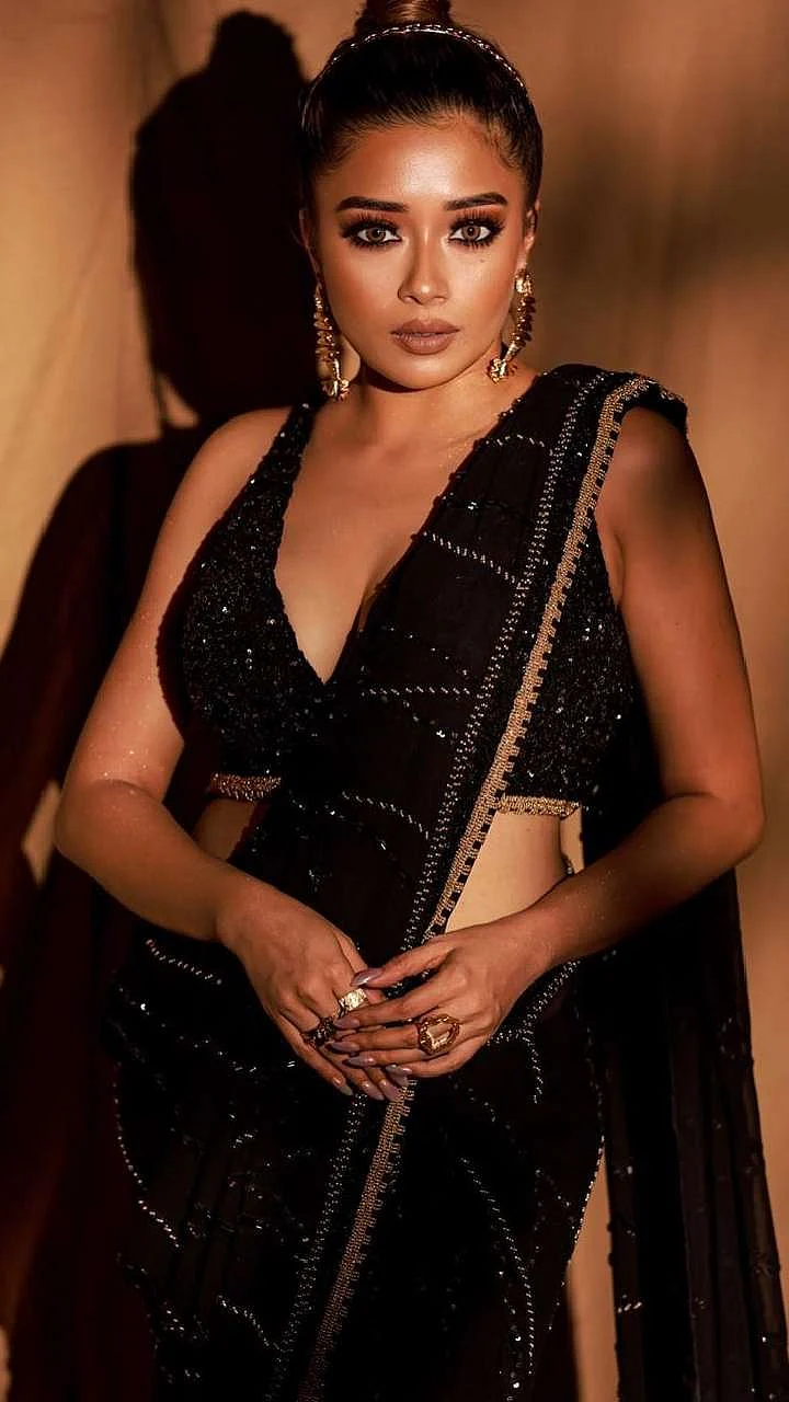 tina dutta 4