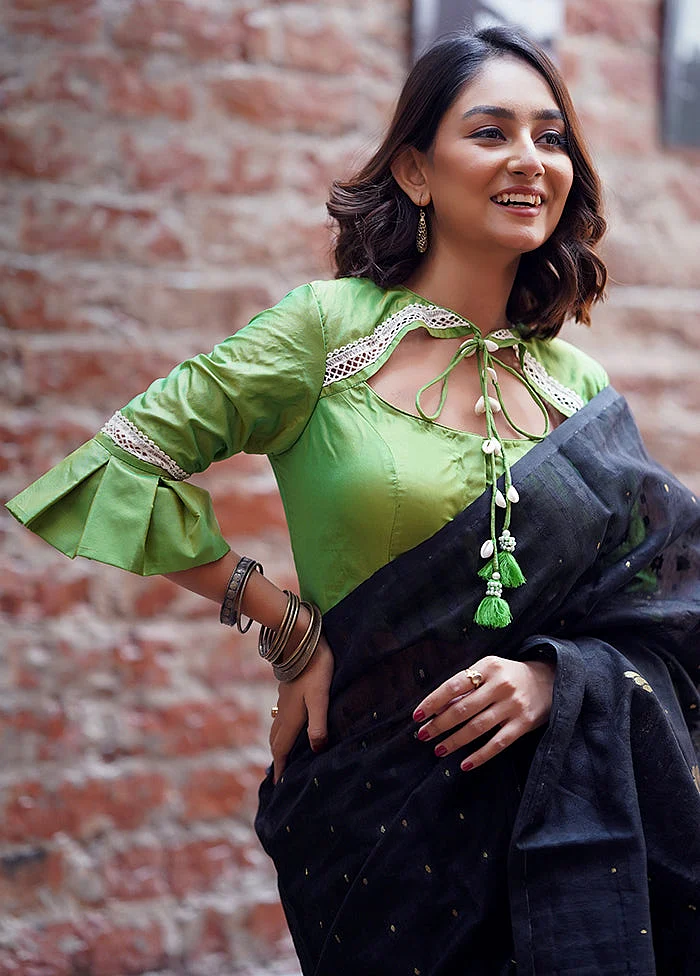 black saree 3