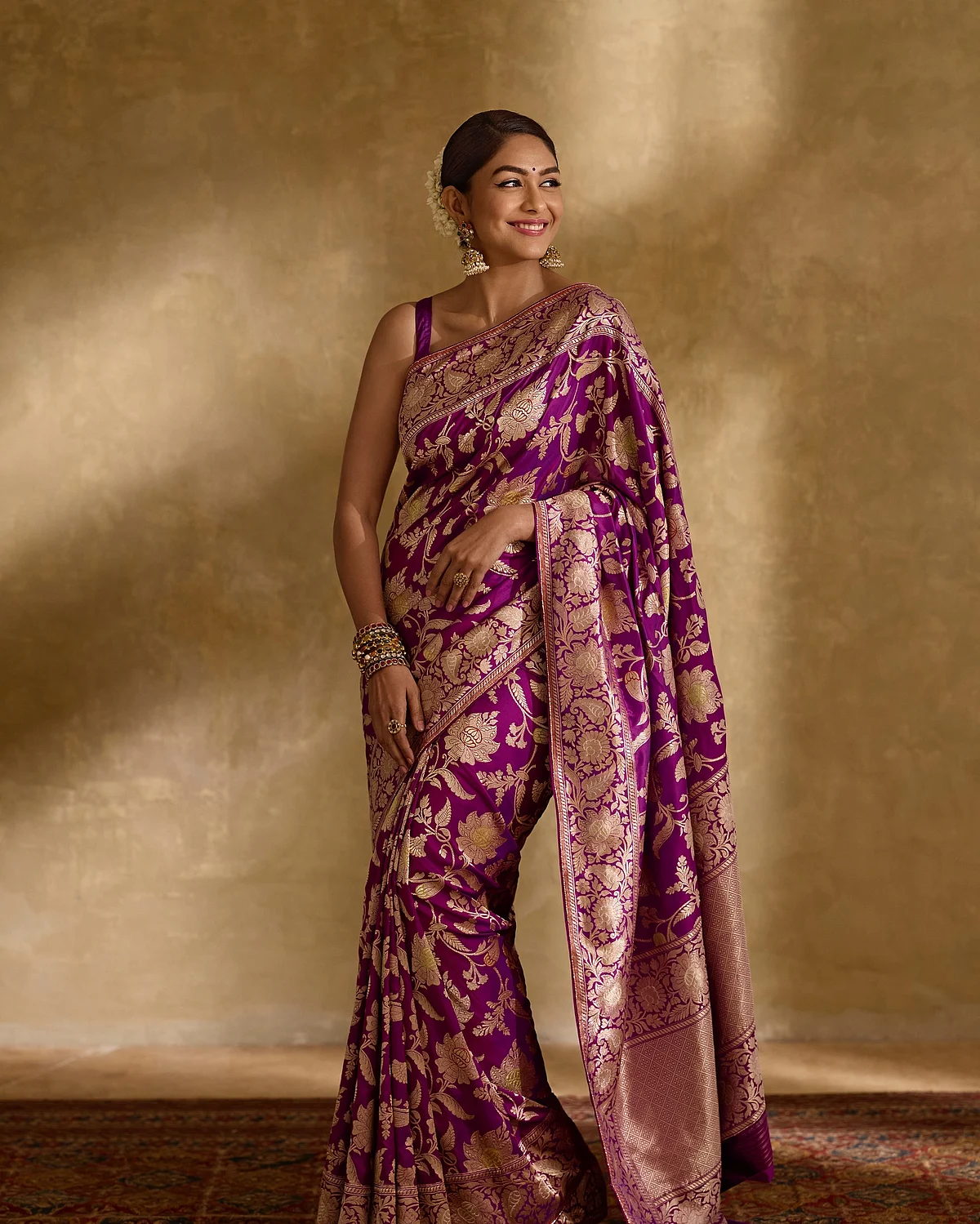 mrunalthakur173522549035316498419704410022658966811