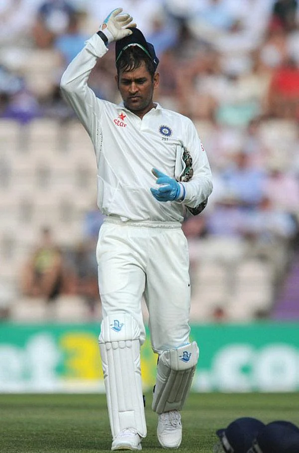 dhoni retires 1