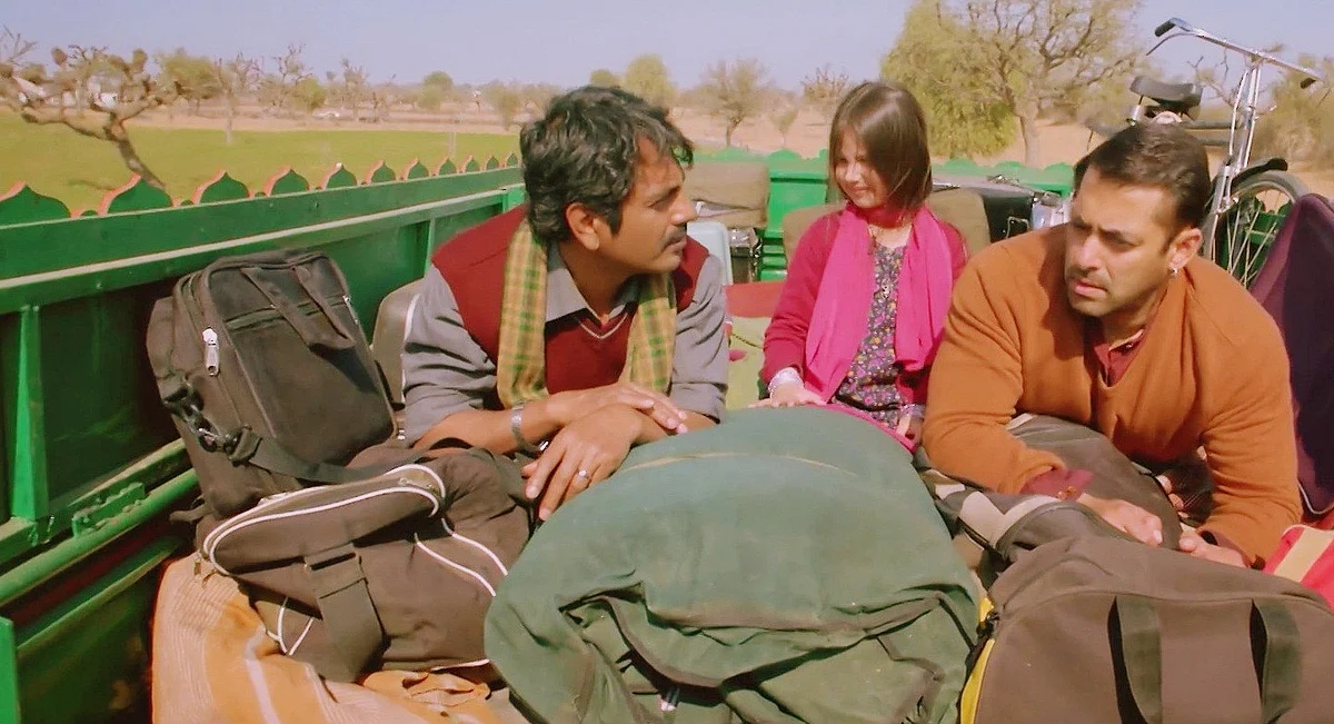 wallpapersden.combajrangi bhaijaan salman khan and nawazuddin siddiqui hd