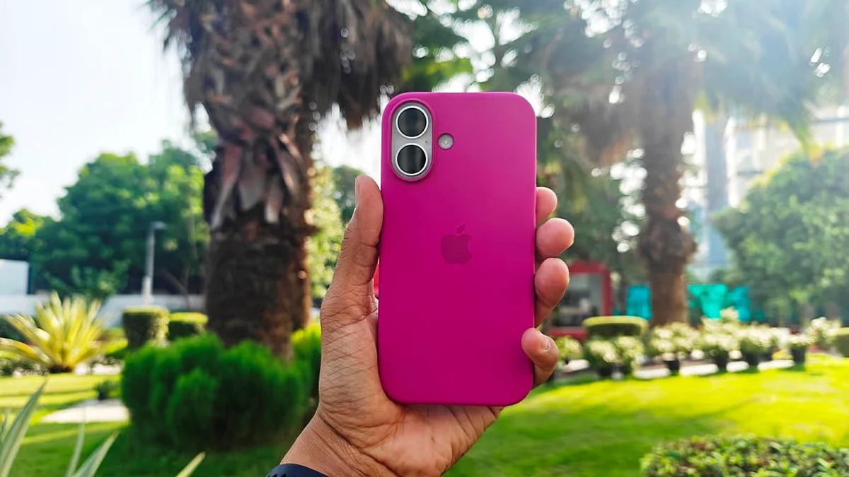 iPhone 16 3