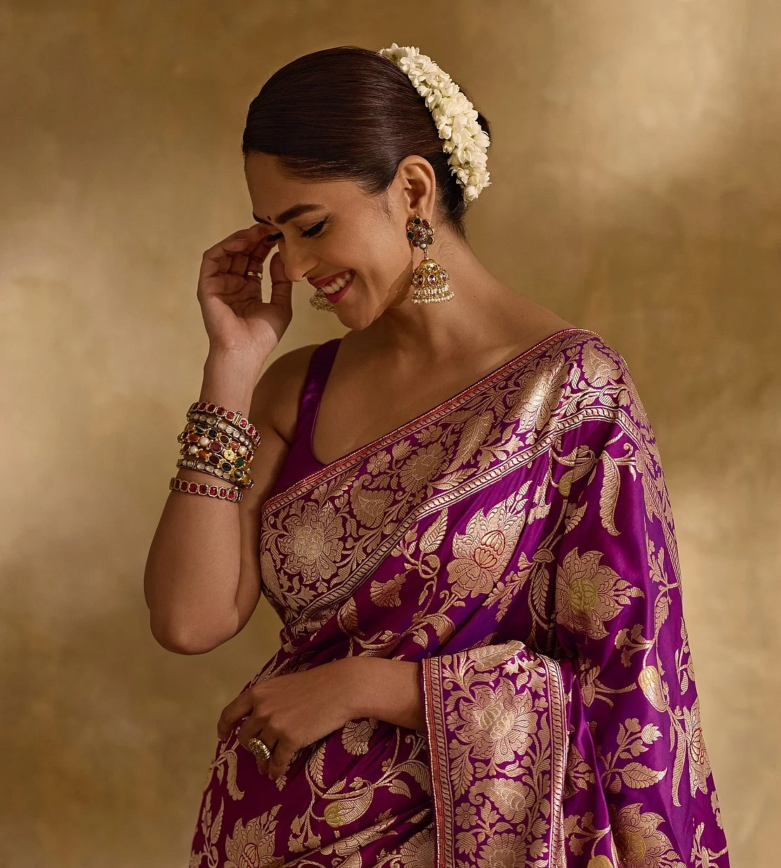 mrunalthakur 1735225490 3531649842071196552 2658966811
