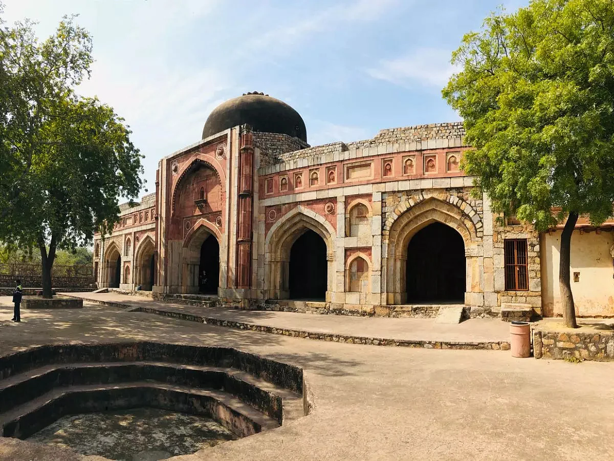 Jamali Kamali Mosque and Tomb