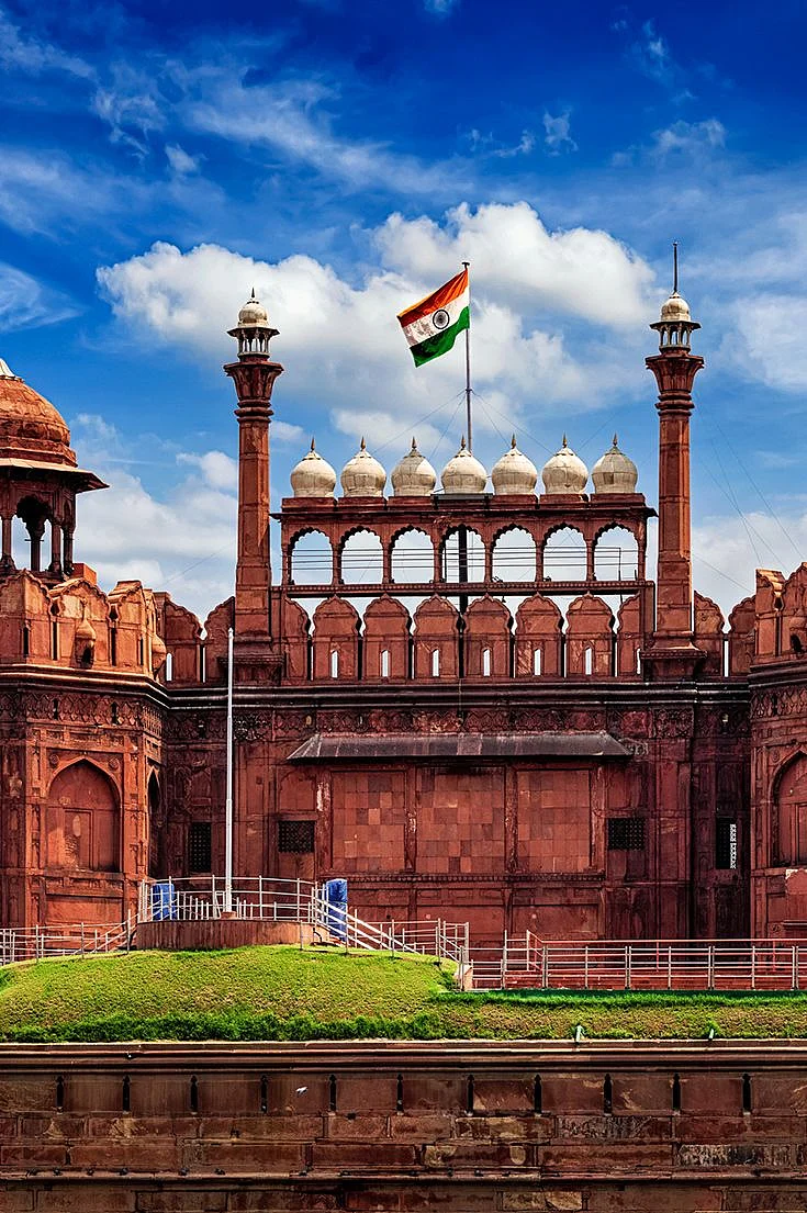 Explroe the Red Fort