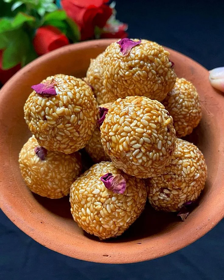 sesame laddus