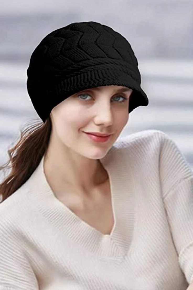 Knitted slouchy cap