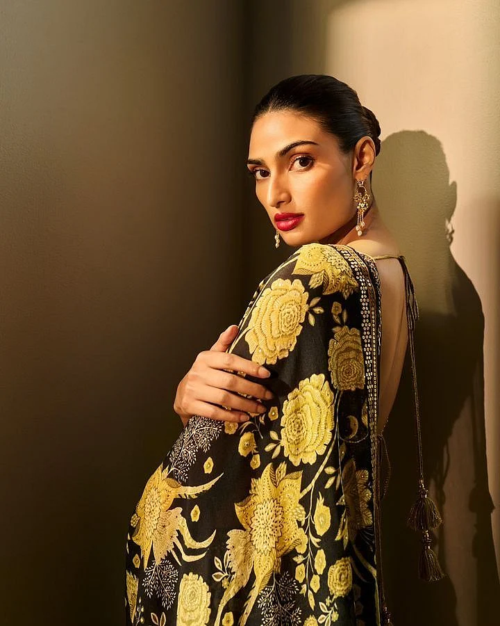 Athiya shetty saree 3