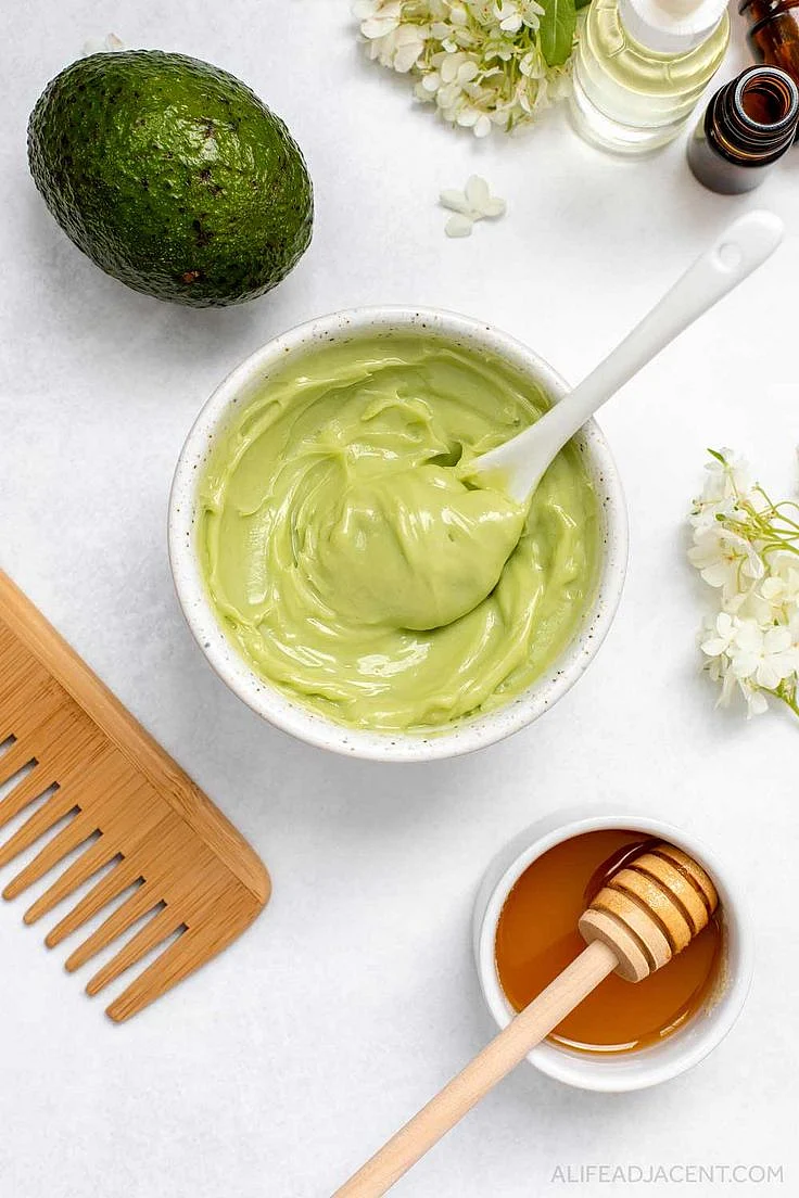 4 DIY Hair Masks with Essential Oils for Dry Damaged Hair