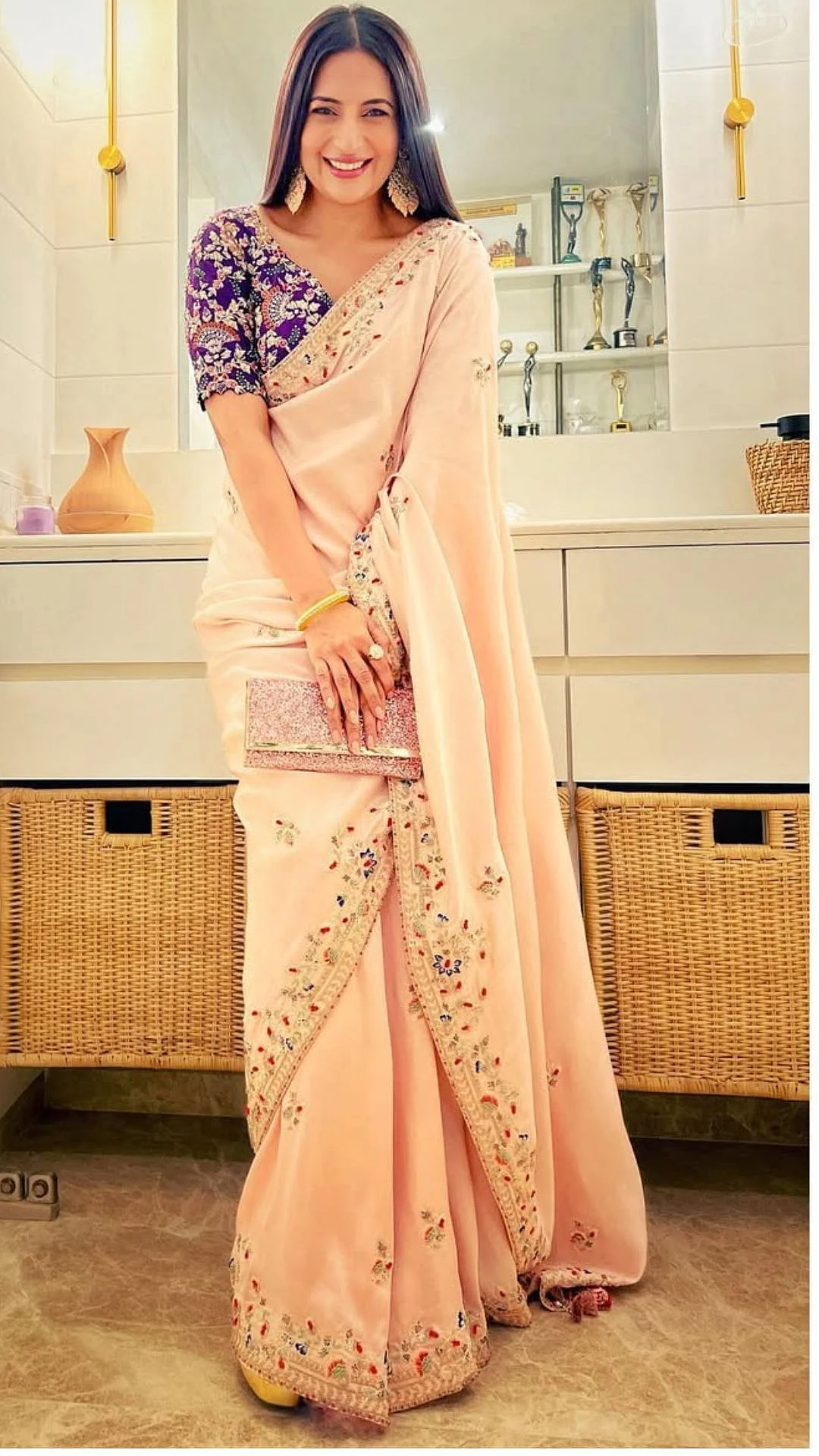 Divyanka Tripathi Saree 4