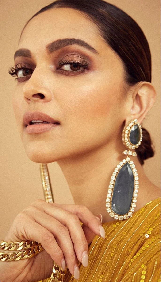 Deepika Padukone Earrings 9