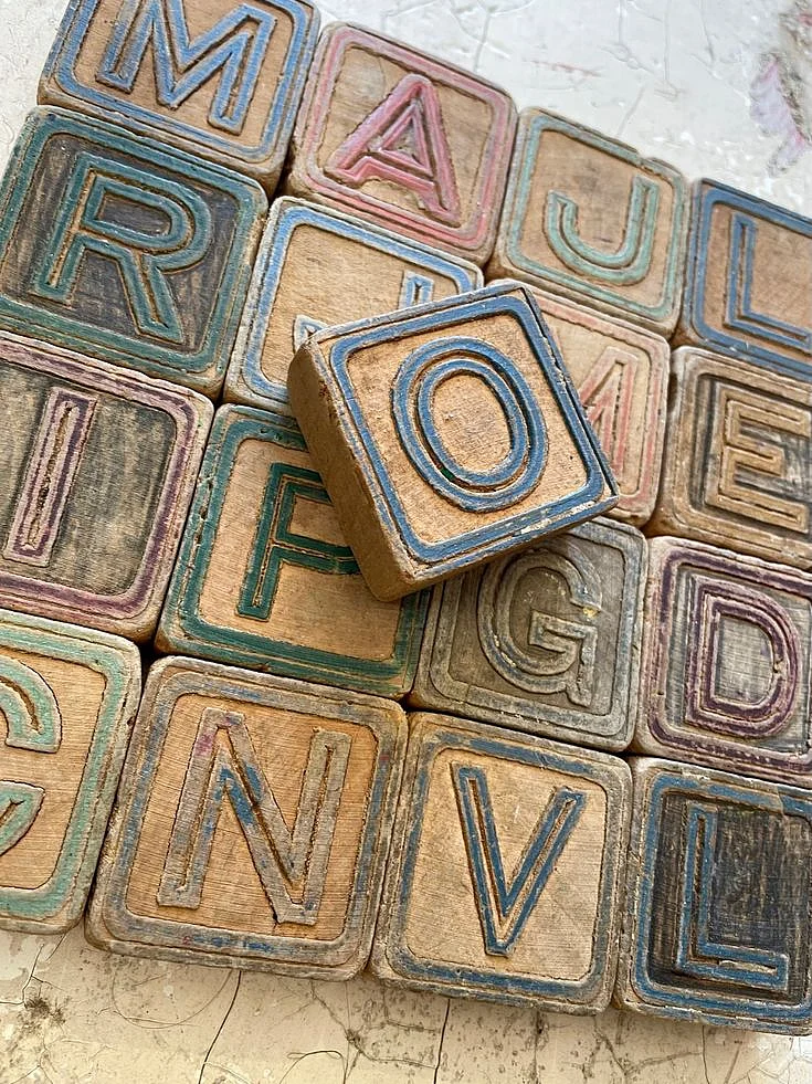 Vintage ABC building blocks lot of 17