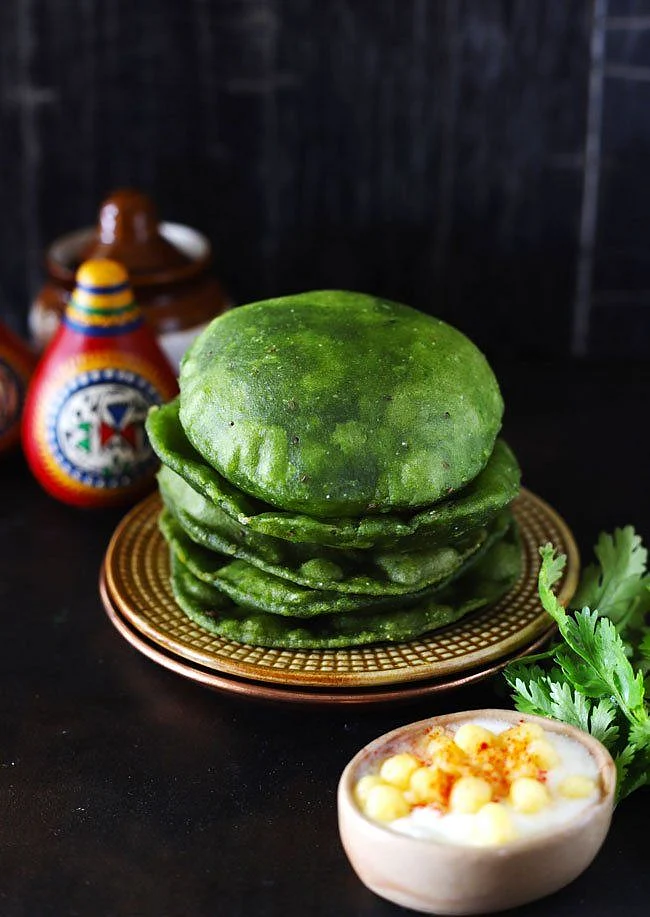 Palak Poori 1